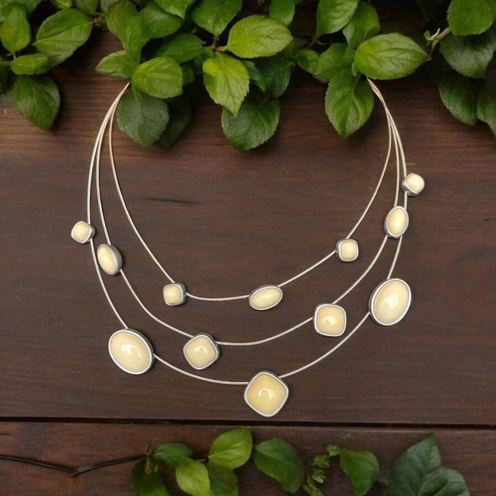 VTG Napier Three Wire Illusion Necklace Silver Tone Cream Cabochon Stone 16-18”